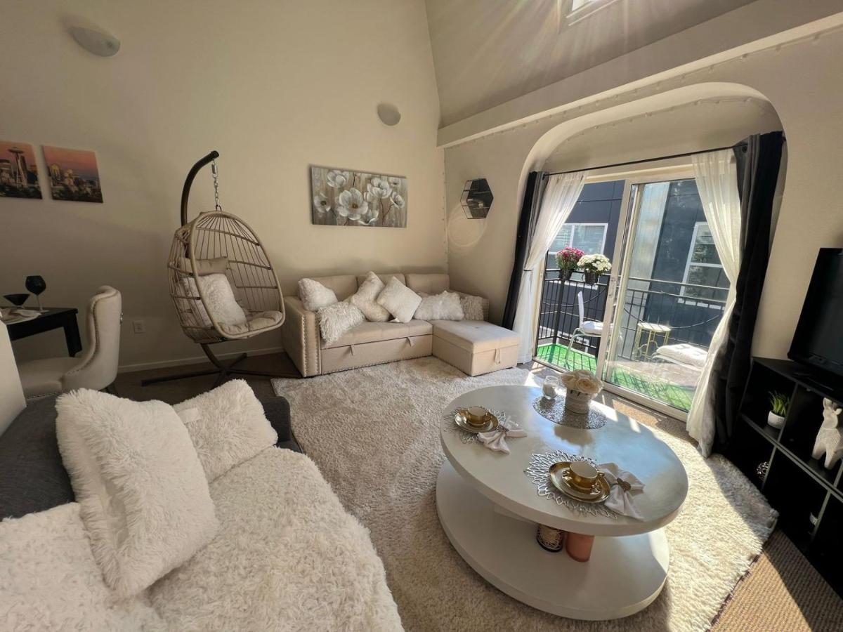 Cozy Downtown Condo Retreat With Space Needle View Σιάτλ Εξωτερικό φωτογραφία